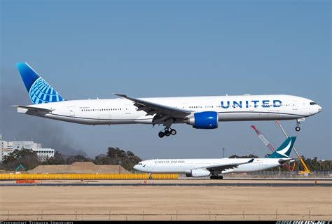 Boeing 777-300/ER - United Airlines | Aviation Photo #7222933 ...