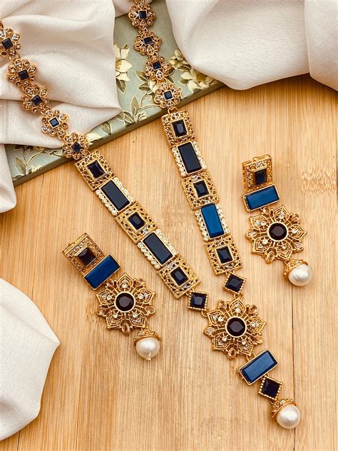 selling jewellery