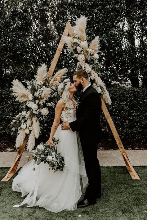 Top Triangle Wedding Arch And Arbors