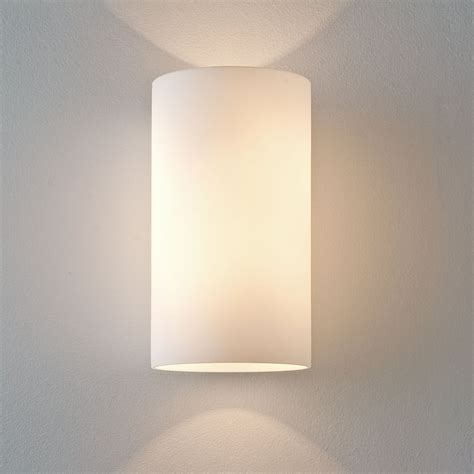 Cyl 260 White Glass Wall Light