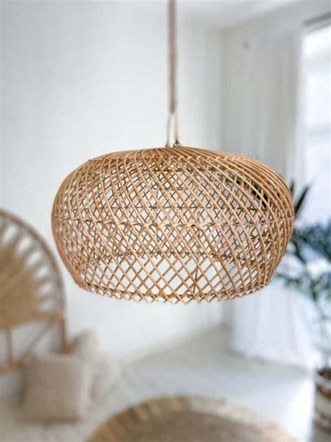 Lampa Rattanowa Wisząca Płaski Klosz z Rattanu Oświetlenie Boho