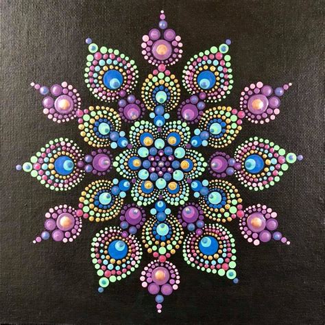 Pin De Carla En Puntillismo Rocas Pintadas Con Mandalas Mandalas