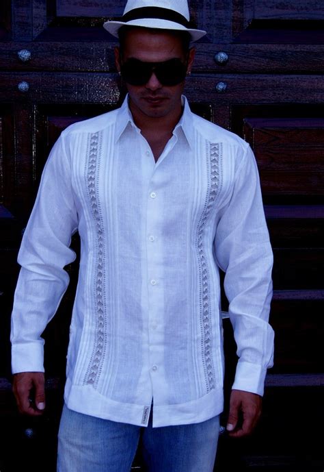 Pin By Laura Albornoz De Chambuco On Camisas Y Guayaberas Mexican