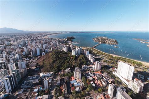 Imagem A Rea Da Cidade De Vit Ria Mostrando A Ponte O Centro A Reta