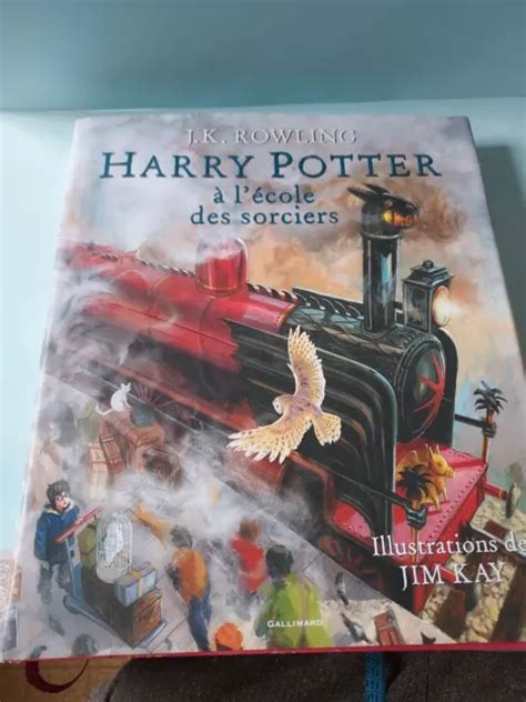 LIVRE HARRY POTTER A L école Des Sorciers J k Rowling Illustrations