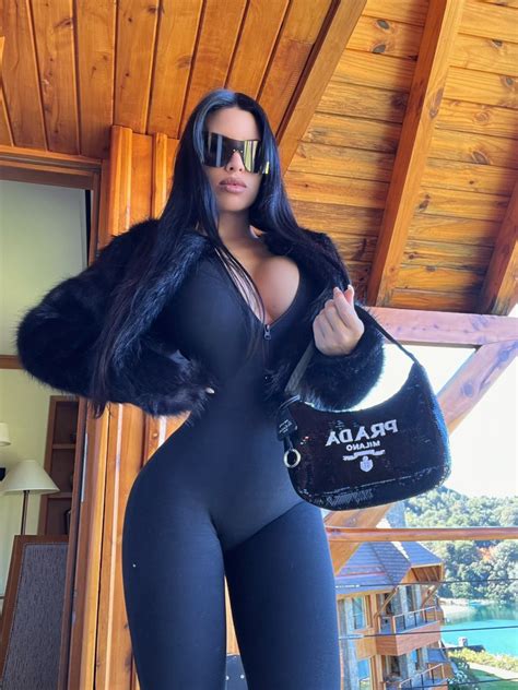 𝑵𝒂𝒅𝒊𝒂 𝑷𝒂𝒍𝒊𝒌 on Twitter Too hot for cold of weather