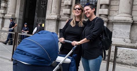 Figli Di Coppie Gay Il Senato Boccia Il Regolamento Ue