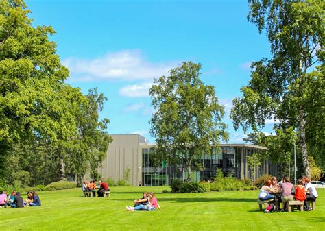 Heriot Watt University Uk Ranking Reviews Courses Tuition Fees