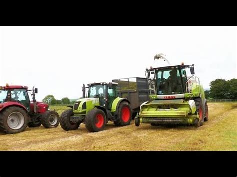 Silaging By The Busy Motorway With Claas And Case Youtube