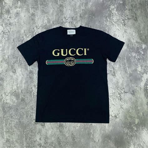 T-SHIRT GUCCI LOGO SCRIPT on Carousell