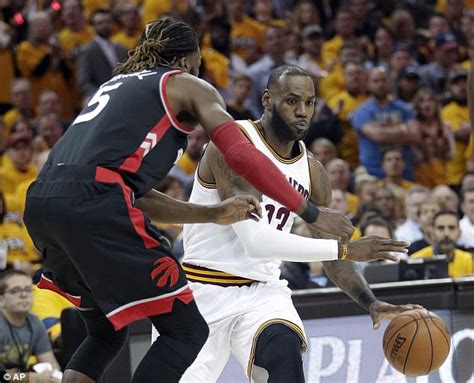 Cleveland Cavalier And Houston Rockets Win In Nba Playoffs Daily Mail