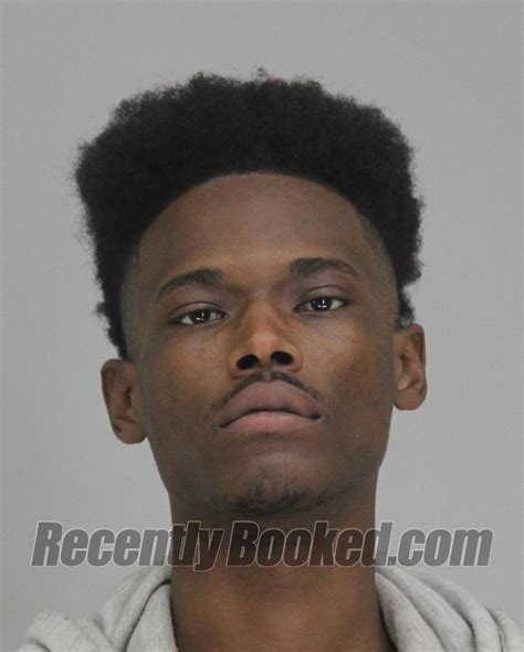 Recent Booking Mugshot For RODNEY WASHINGTON In Dallas County Texas