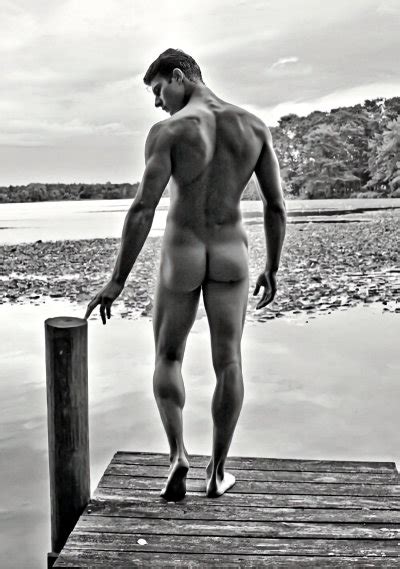 Post 681593655287529472 Hot Naked And Well Endowed Guys Tumblr Tumbex