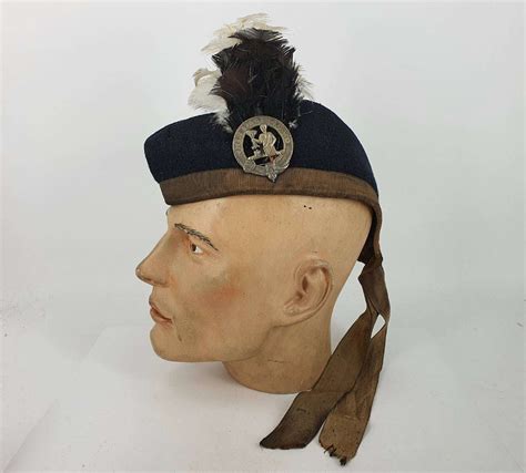 Scottish Glengarry Hat With Early Macfarlane Clan Crest Badge Trade