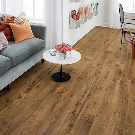 Pergo Sample Silo Oak Laminate Flooring In The Laminate Samples Department At