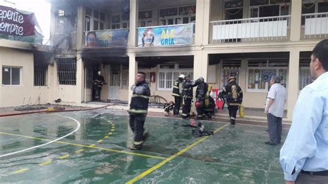 Se Incendió Un Colegio De Ciudad Canal 9 Televida Mendoza