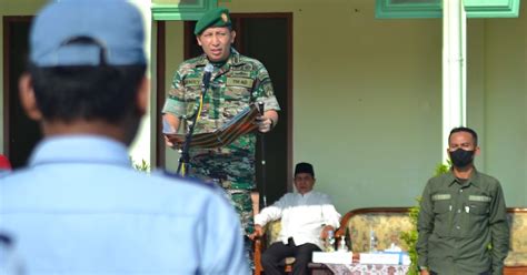 Bertindak Sebagai Pembina Upacara Dandim Berikan Wasbang Di Smk