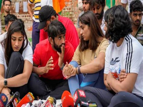 Wrestlers Protest And Jantar Mantar Bajrang Punia Vinesh Phogat Brij