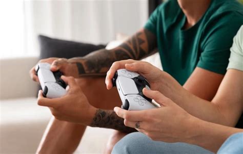 SE PUEDE GANAR DINERO REAL JUGANDO A VIDEO JUEGOS Faça o download do