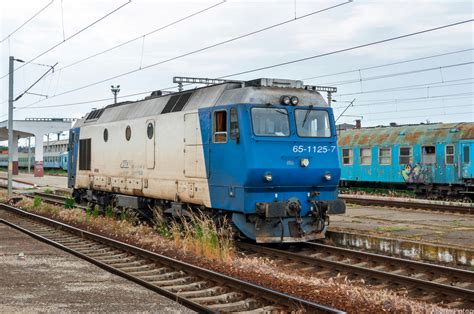 Fondos de pantalla vehículo Rumania estación de tren locomotora 7