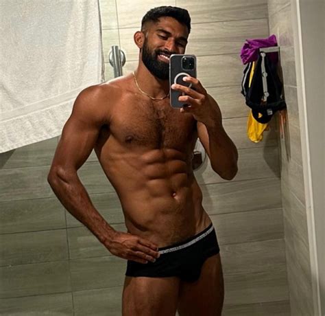 Shirtless Bollywood Men Hot Bod In Briefs The Abs The Chocolate Biscuits