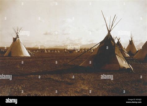 Edward S Curits Native American Indians Tipis In A Piegan Indian Encampment Ca 1900 Stock