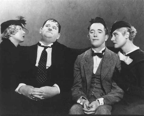 Laurel And Hardy Sons Of The Desert With Mae Busch And Dorothy