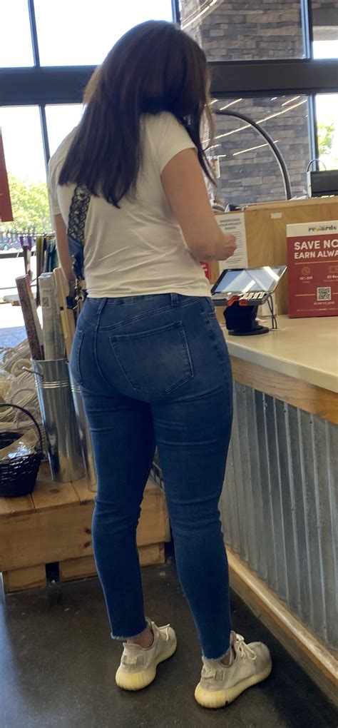 Massive Ass On Latina Milf Tight Jeans Forum