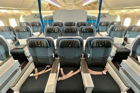 Review Klms New Premium Comfort Cabin On The Boeing 787 10 Dreamliner