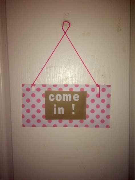 DIY Door Sign - Your Daily Dose of DIY