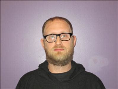 Nathan Daniel Mcgee A Registered Sex Violent Or Drug Offender In CHANUTE KS 66720 At