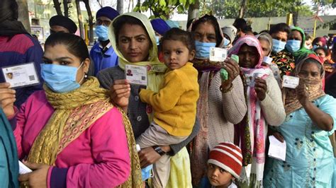 Punjab Assembly Polls In Doaba Women Come Out In Droves Outnumber