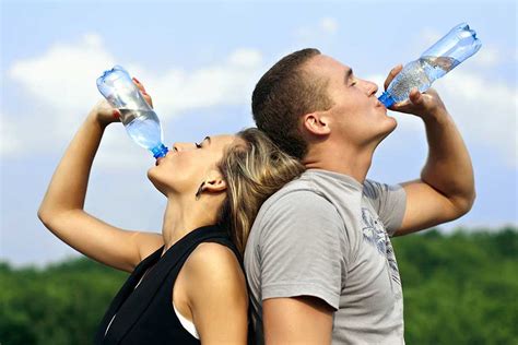 La Importancia De Consumir Agua Beneficios Imperdibles Nutrición