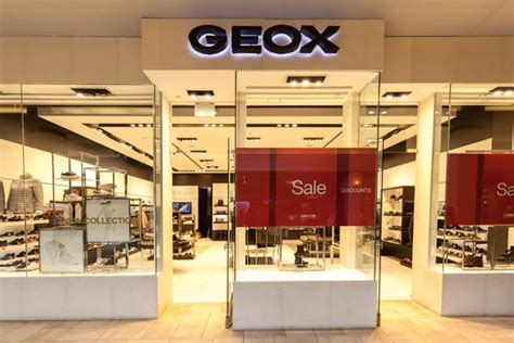 Geox Bilder – Durchsuchen 128 Archivfotos, Vektorgrafiken und Videos ...