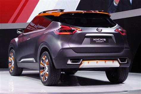 Nissan Lan A New Versa E Revela O Kicks Conceito Que Originar O