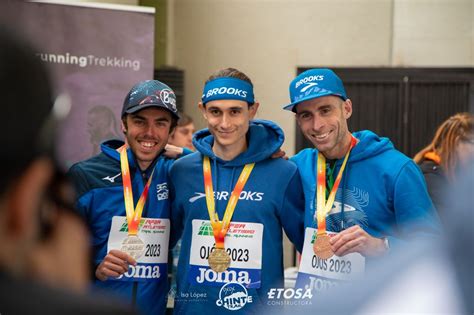 Miquel Corbera y Núria Gil campeones de España de Subida Vertical 2023