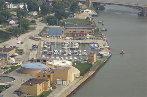 Lorain Harbor Boat Club Slip Dock Mooring Reservations Dockwa