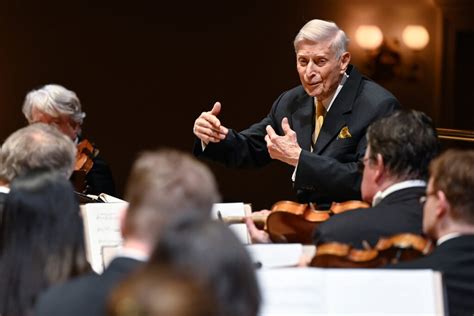 Herbert Blomstedt Dirigent 8 Symphoniekonzert der Sächsischen