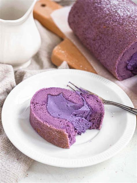 Ube Roll Cake Catherine Zhang