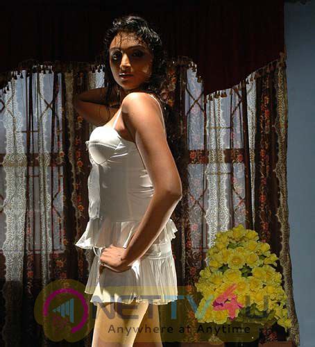 Actress Spicy Gallery And Hot Images 162185 Galleries HD Images