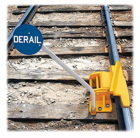 Aldon One Way Right Throw Hinged Derail W Manual Lift Sign Holder