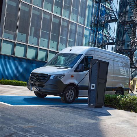 New & Used Mercedes-Benz Vans | Hedin Automotive