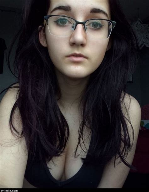 Cleavage Selfie Porn Pic