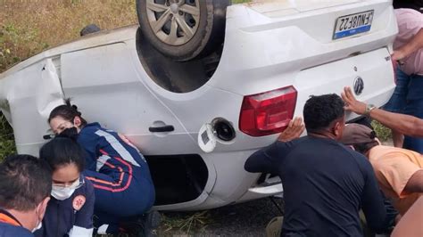 Bebê que sobreviveu a acidente na BR 361 havia nascido há pouco mais de