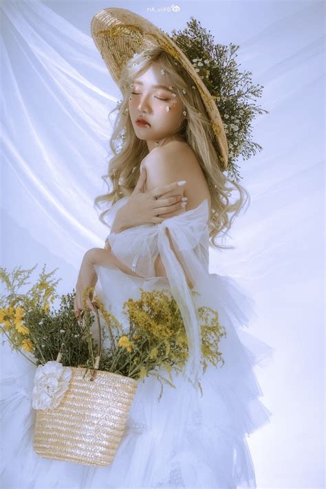 Hot girl xinh như búp bê là fan cuồng nhiệt của Mbappe bóng đá Pháp Báo Dân trí