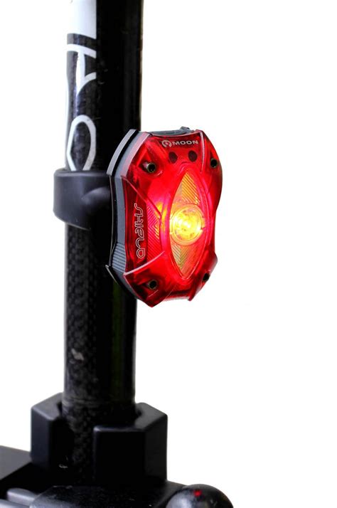 Review: Moon Shield Rechargeable Tail Light | road.cc