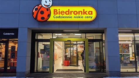 Biedronka Za Z Otych Wprowadzi A Co Co Ka Dy Chce Na Sylwestra