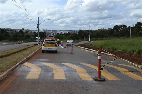 Sinaliza Es De Tr Nsito S O Revitalizadas Na Avenida Presidente Vargas