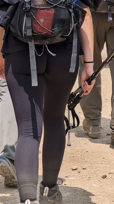 Sexy Hiking Girl With Great Tight Ass In Leggings OC Spandex Leggings Yoga Pants Forum