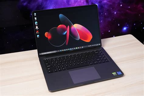 Cận cảnh Xiaomi Mi NoteBook Pro X 15: Laptop có màn hình OLED 3.5K giá ...